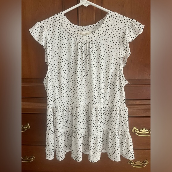 Monteau Tops - Ladies size Large polka dot top